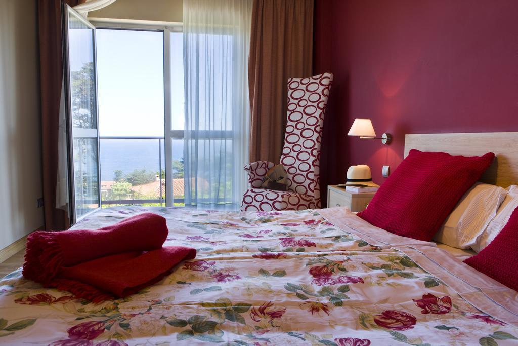 Apartamentos Mar كوميلاس المظهر الخارجي الصورة
